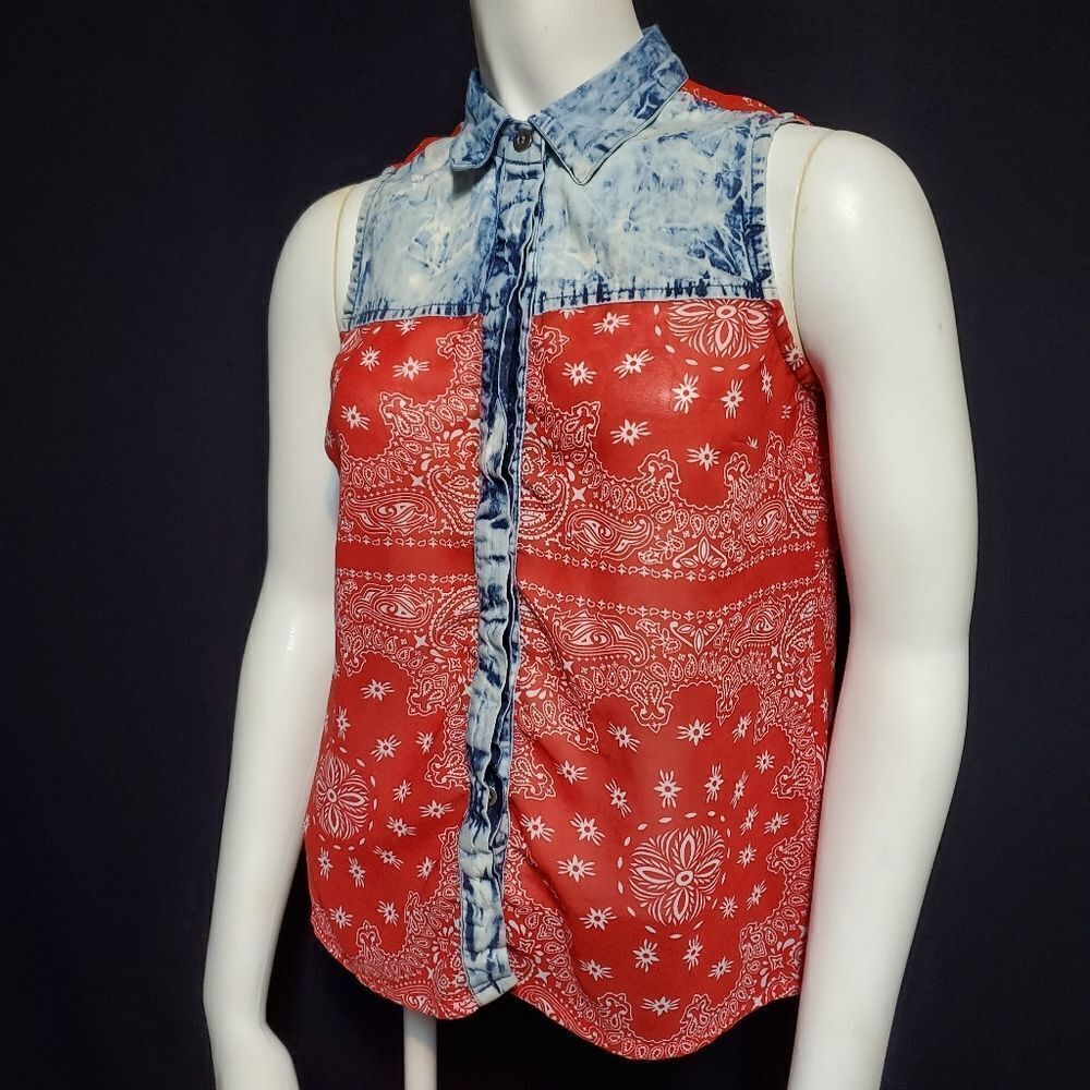 Fashion Web Red, White, & Blue Button Down Tank (S)